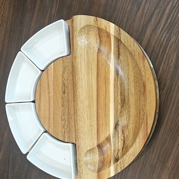 Brown Circular Serveware for Dining - Picture 2 of 4